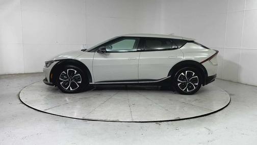 2022 Kia EV6 Wind