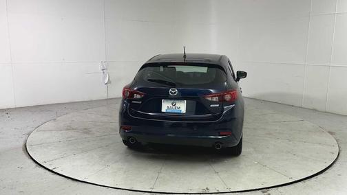 2018 Mazda Mazda3 Touring