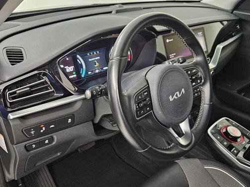 2022 Kia Niro EV EX