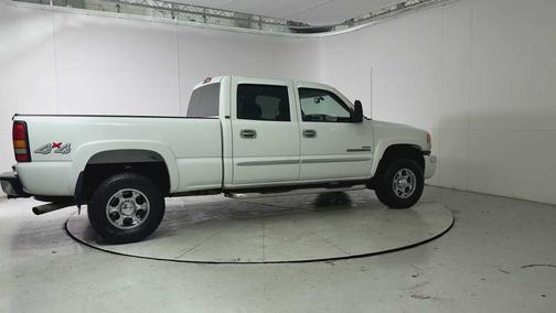 2005 GMC Sierra 2500 SLT H/D Crew Cab