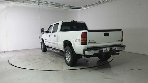 2005 GMC Sierra 2500 SLT H/D Crew Cab