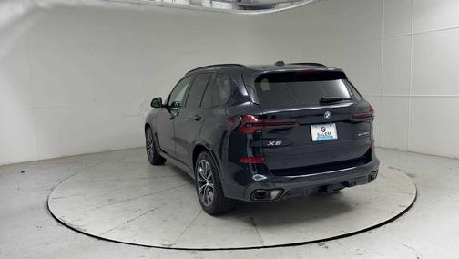 Carbon Black Metallic 2026 BMW X5 PHEV xDrive50e