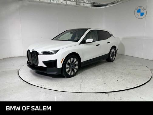 Alpine White 2024 BMW iX xDrive50