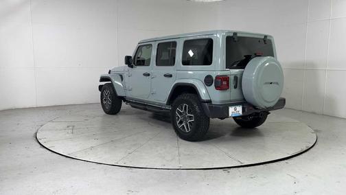 2024 Jeep Wrangler 4-Door Sahara 4x4