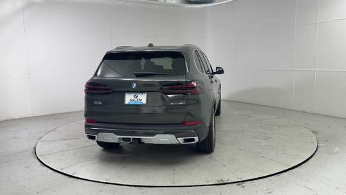 Dravit Grey Metallic 2026 BMW X5 xDrive40i