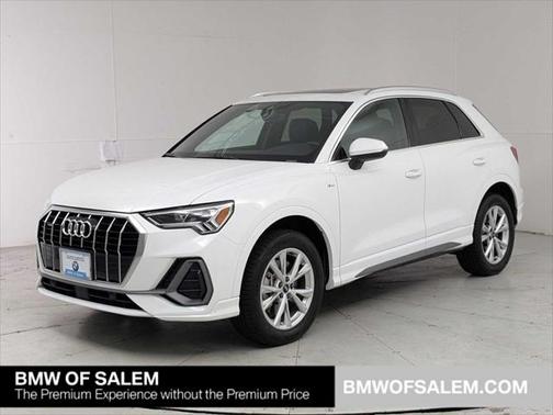 2024 Audi Q3 Premium 45 TFSI S line quattro Tiptronic