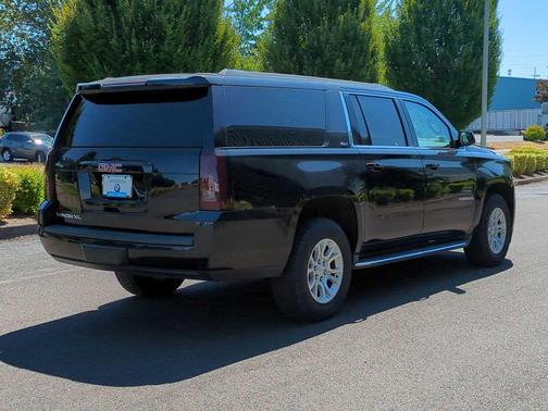 2017 GMC Yukon XL SLT