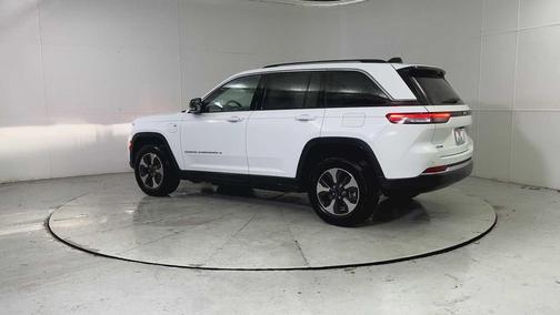 2022 Jeep Grand Cherokee 4xe Base