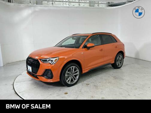 2025 Audi Q3 Premium 45 TFSI S line quattro Tiptronic