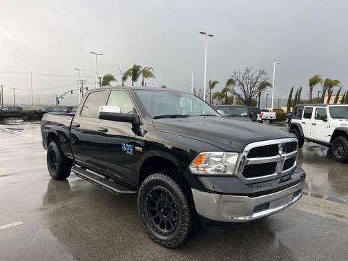 2020 RAM 1500 Classic SLT