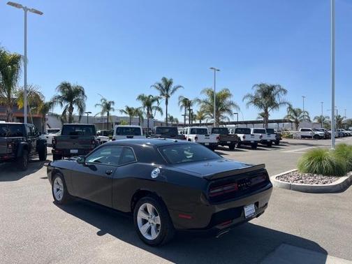 2023 Dodge Challenger SXT