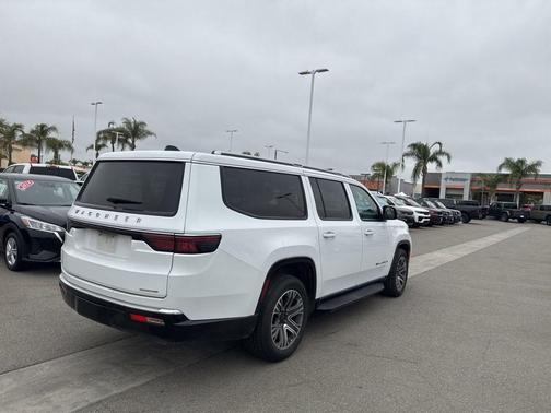 Bright White Clearcoat 2024 Jeep Wagoneer L Series II