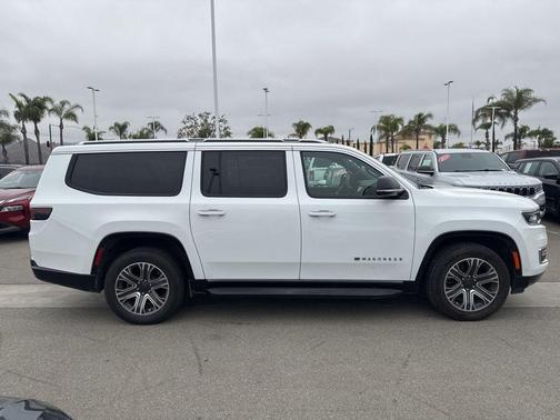 Bright White Clearcoat 2024 Jeep Wagoneer L Series II