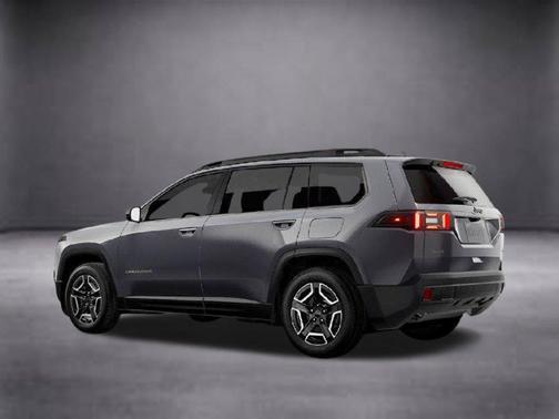 Sting Gray Clearcoat 2027 Jeep Cherokee Laredo