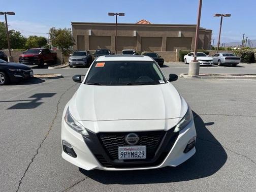 2022 Nissan Altima 2.5 SR