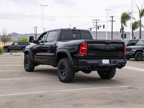 Diamond Black 2026 RAM 1500 RHO