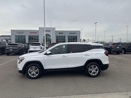 2022 GMC Terrain SLE
