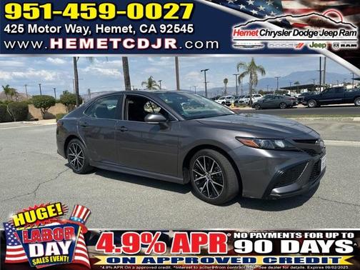 2022 Toyota Camry SE