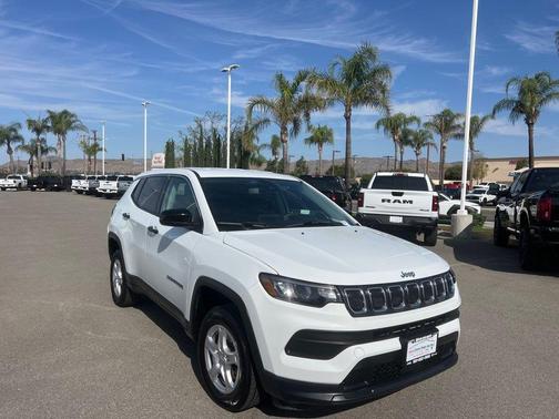 Bright White Clearcoat 2022 Jeep Compass Sport