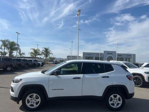 Bright White Clearcoat 2022 Jeep Compass Sport