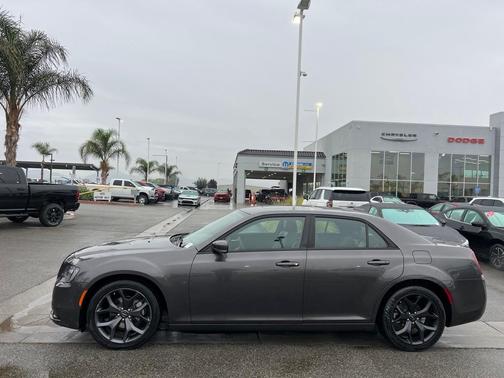 2023 Chrysler 300 S