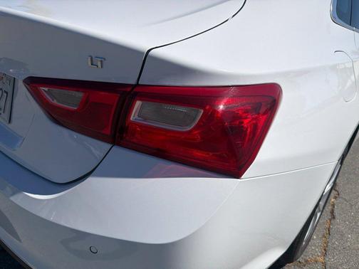 Summit White 2024 Chevrolet Malibu LT