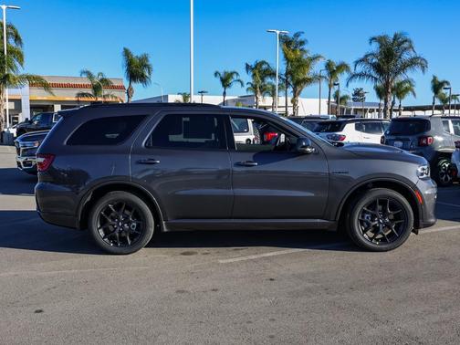 2026 Dodge Durango GT HEMI V8