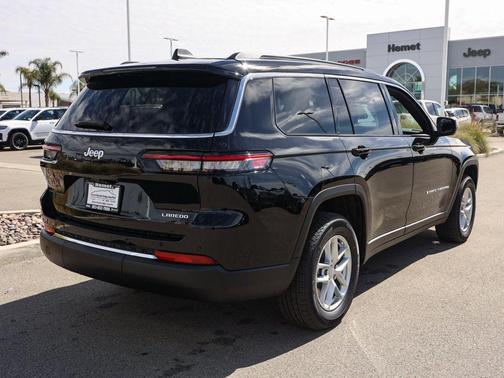 Diamond Black 2026 Jeep Grand Cherokee L Laredo