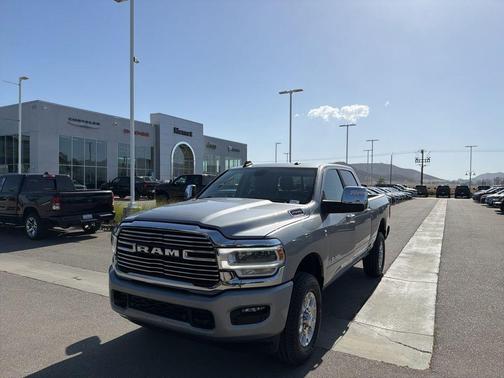 Billet Silver Metallic Clearcoat 2024 RAM 2500 Laramie