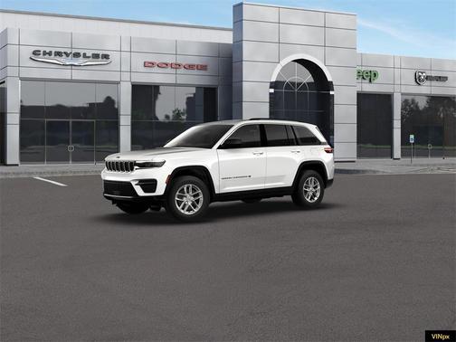 2026 Jeep Grand Cherokee Laredo