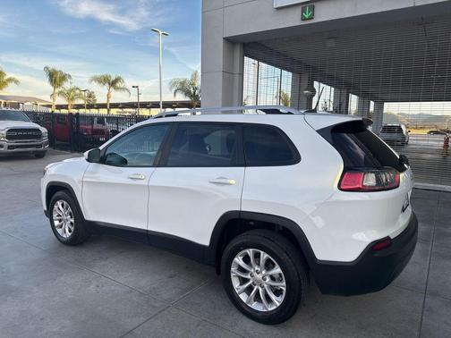 2020 Jeep Cherokee Latitude