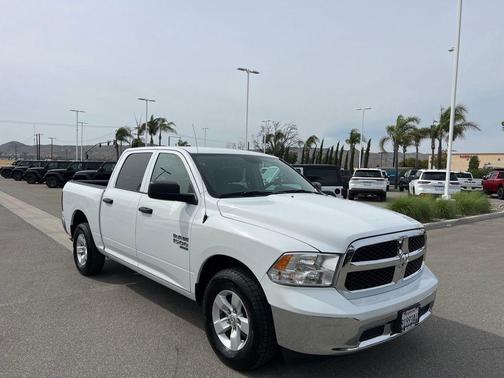 Bright White Clearcoat 2022 RAM 1500 Classic SLT