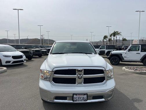 Bright White Clearcoat 2022 RAM 1500 Classic SLT