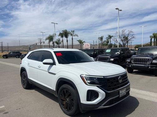 2024 Volkswagen Atlas Cross Sport 2.0T SE w/Technology