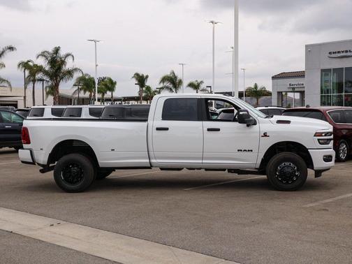 Bright White Clearcoat 2026 RAM 3500 Big Horn