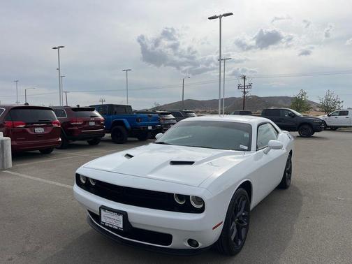 White Knuckle Clearcoat 2023 Dodge Challenger SXT