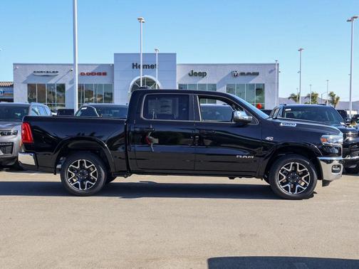 Diamond Black 2026 RAM 1500 Laramie