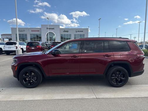 2023 Jeep Grand Cherokee L Laredo