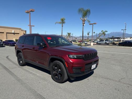 2023 Jeep Grand Cherokee L Laredo