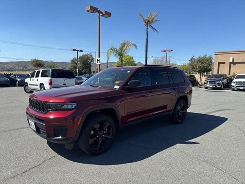 2023 Jeep Grand Cherokee L Laredo