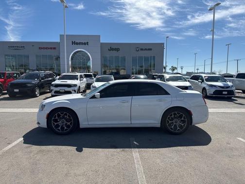 2017 Chrysler 300 S