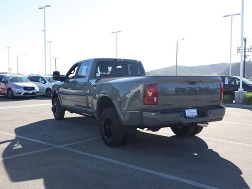 2026 RAM 3500 Limited