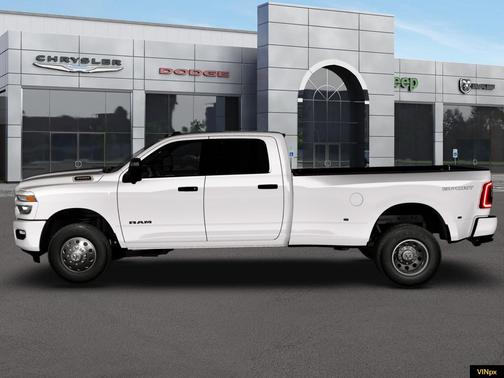 Bright White Clearcoat 2026 RAM 3500 Big Horn