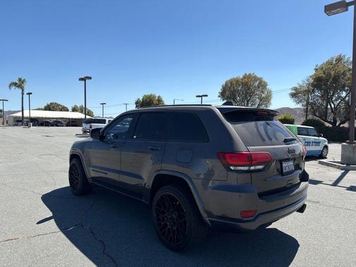 Granite Crystal Clearcoat Metallic 2020 Jeep Grand Cherokee Altitude
