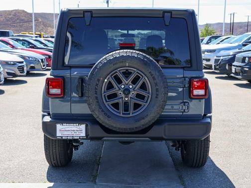 Anvil Clearcoat 2026 Jeep Wrangler Sport
