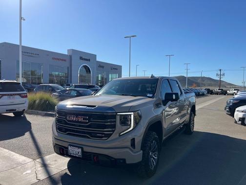 2022 GMC Sierra 1500 AT4