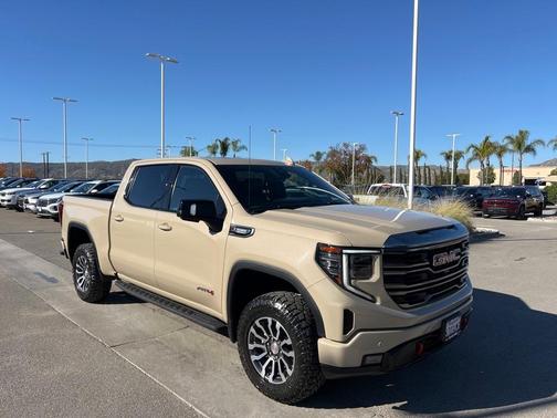 2022 GMC Sierra 1500 AT4