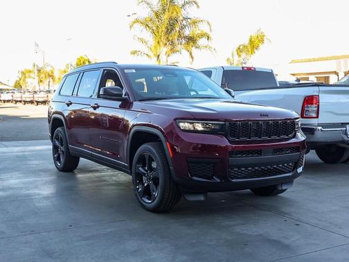 2025 Jeep Grand Cherokee L Laredo