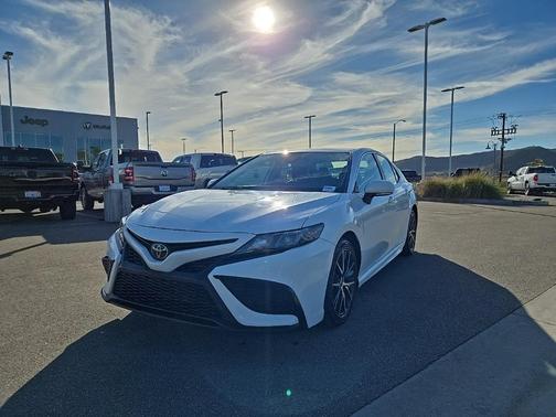 2023 Toyota Camry SE Nightshade