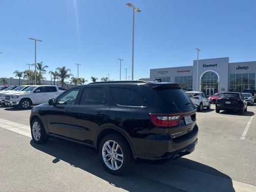 DB Black Crystal Clearcoat 2025 Dodge Durango GT